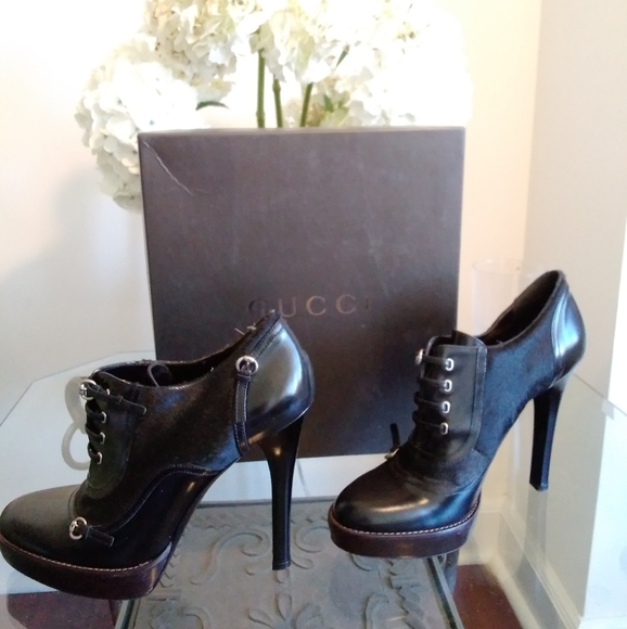 Gucci Leather Bootie Leather with Mohair - Picture 6 of 15